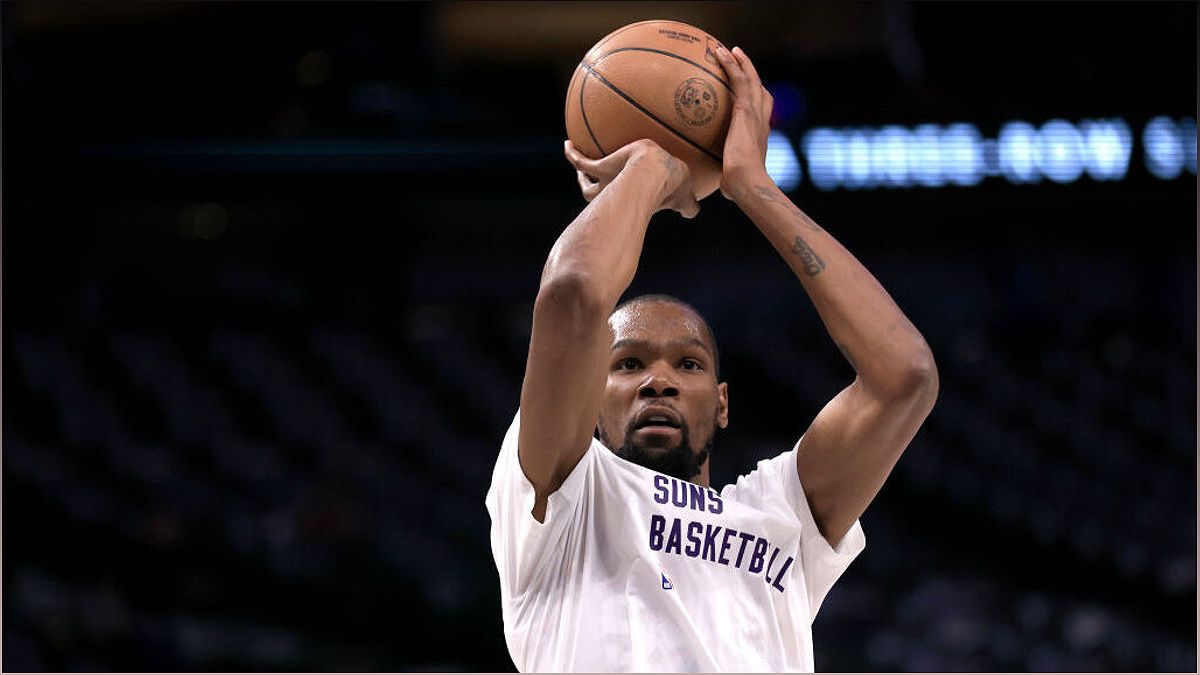Kevin Durant bị gọi là 'con đĩ' bởi cổ động viên tại trận đấu Phoenix Suns và Dallas Mavericks - 1106789935