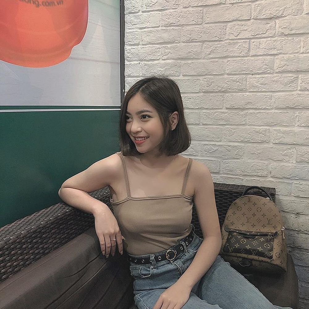 Top 5 bạn gái U23 Việt Nam xinh đẹp và quyến rũ - 774034249