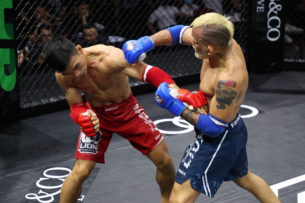 Võ sĩ Brazil Robson Oliveira thất bại trong trận đấu MMA hạng 60kg tại giải LION Championship 05 - 671233715