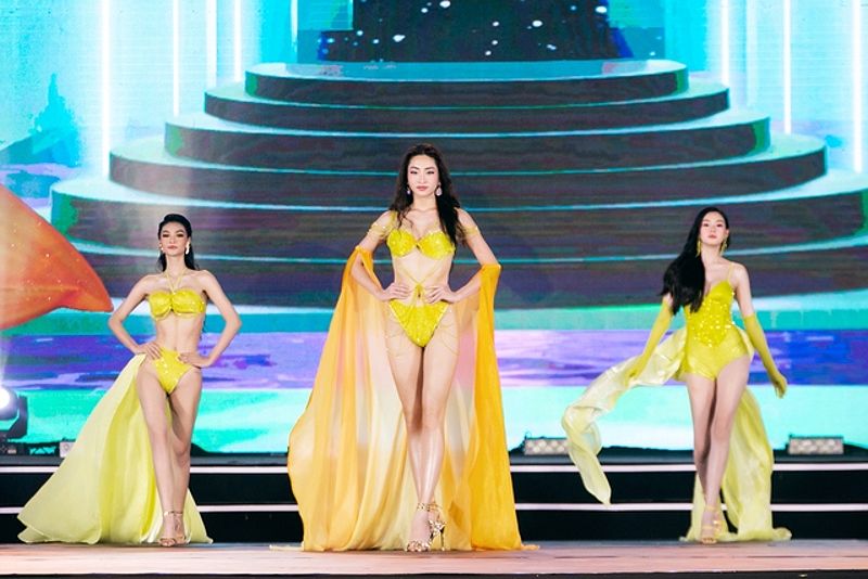 3 người đẹp Miss World Vietnam 2019 tỏa sáng trong màn trình diễn bikini - -330890874